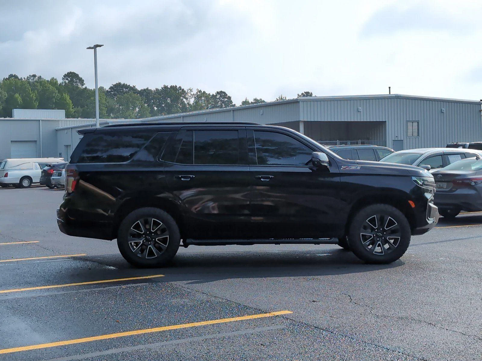 Used 2021 SHADOW GRAY METALLIC Chevrolet Z71 image 8