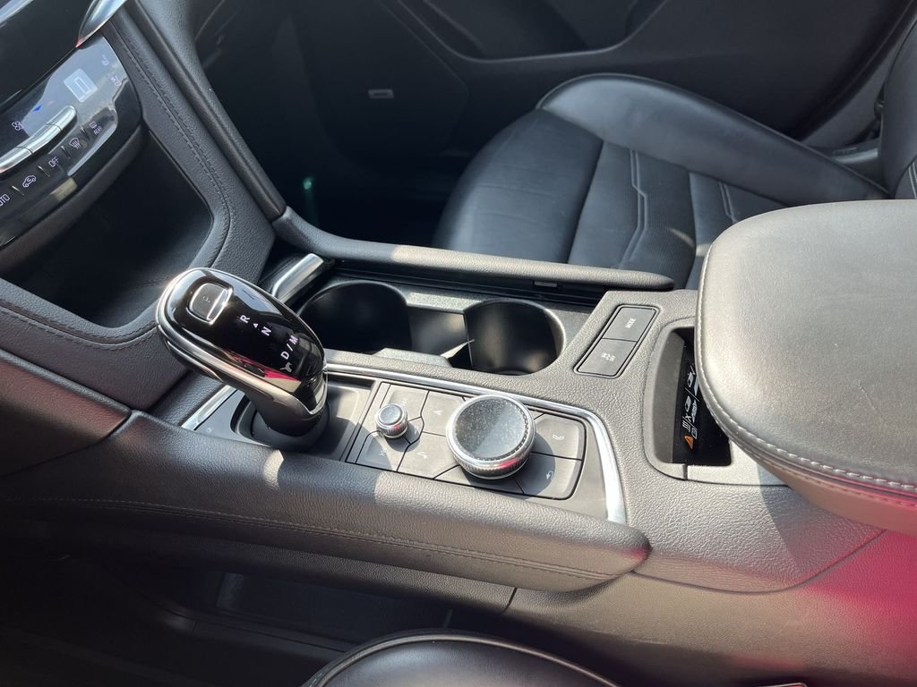 Used 2021 White Cadillac Sport image 21