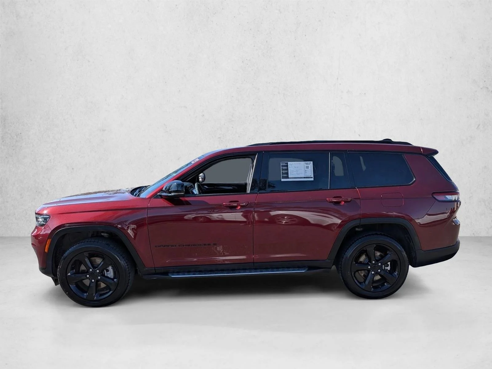 Used 2023 Velvet Red Pearlcoat Jeep Altitude image 9