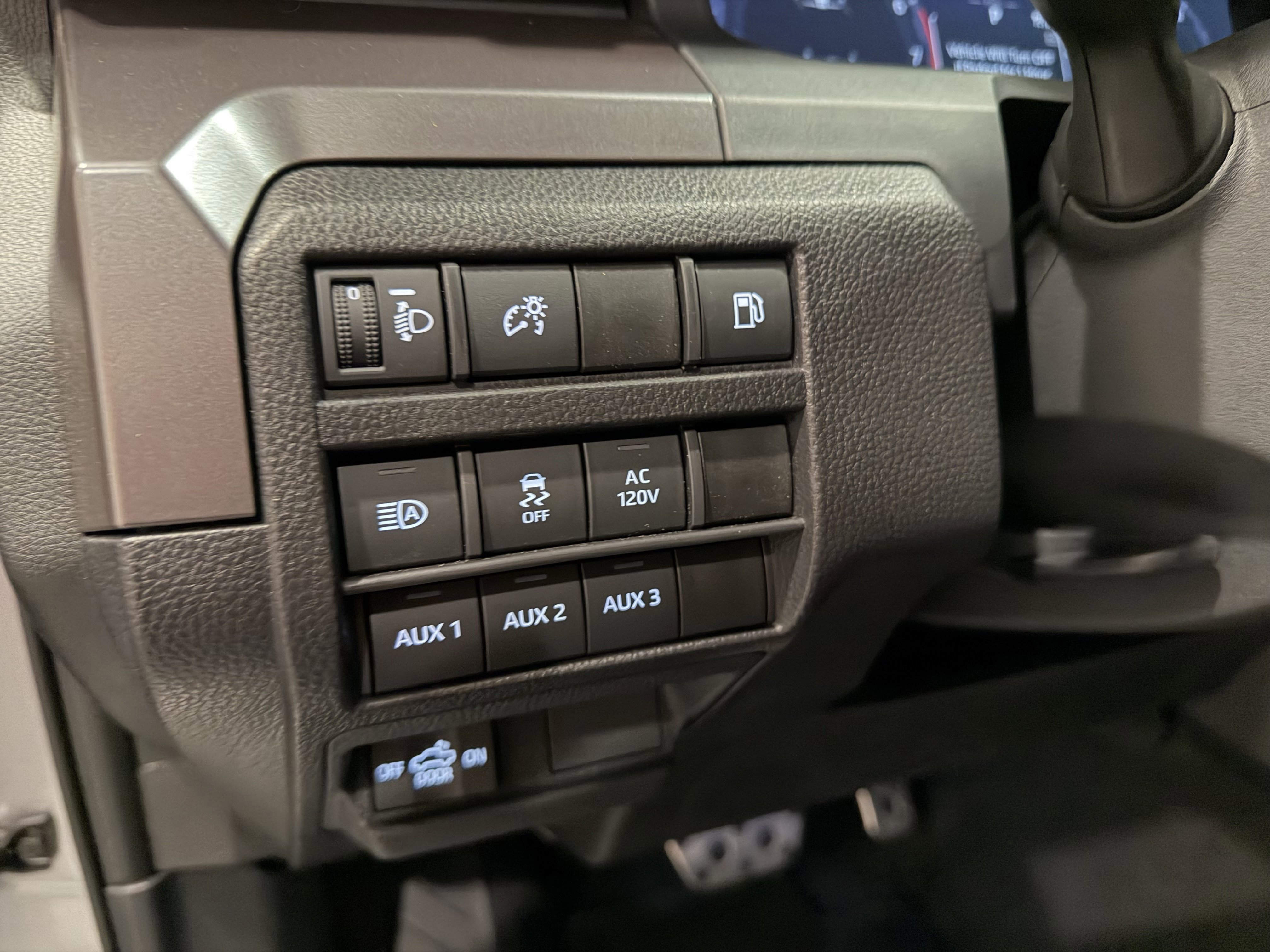 2025 Toyota Tacoma TRD Sport - Photo 21