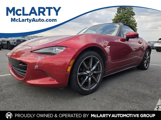 Used 2016 Red Metallic MAZDA GRAND TOURING image 1