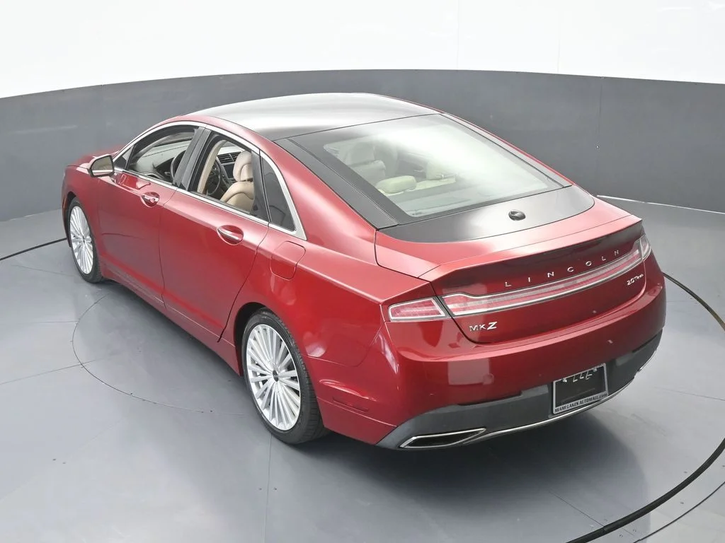 Used 2017 Ruby Red Metallic Lincoln Reserve image 56