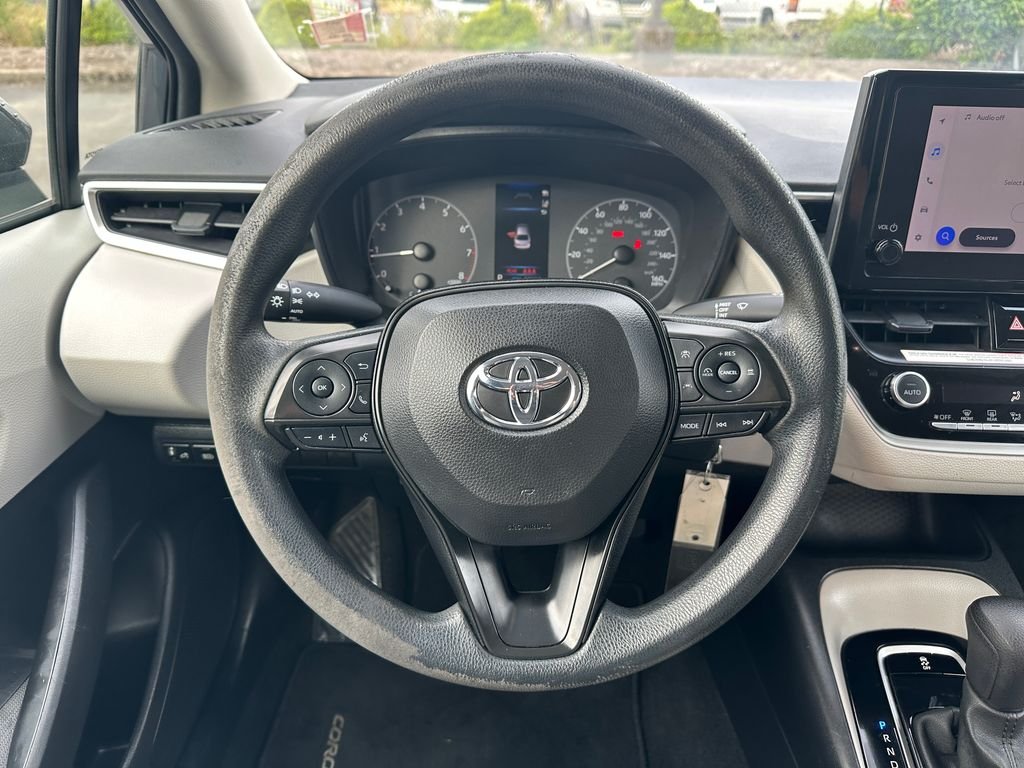 Used 2024  Toyota LE image 18
