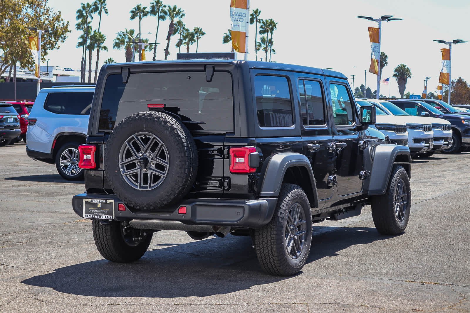 New 2026 Black Clear-Coat Exterior Paint Jeep Sport S image 4