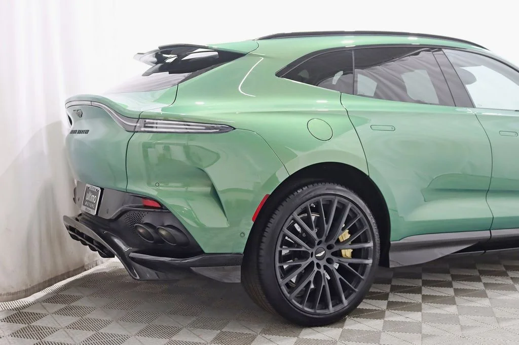 2023 Aston Martin DBX 707