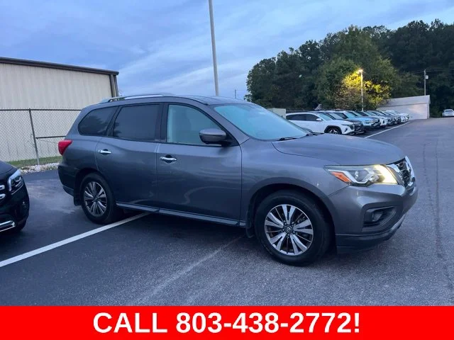 2017 Nissan Pathfinder SL