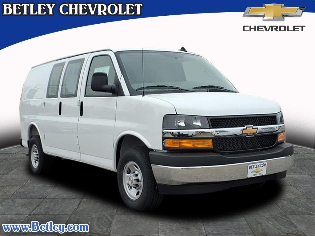 2025 Chevrolet Express Cargo