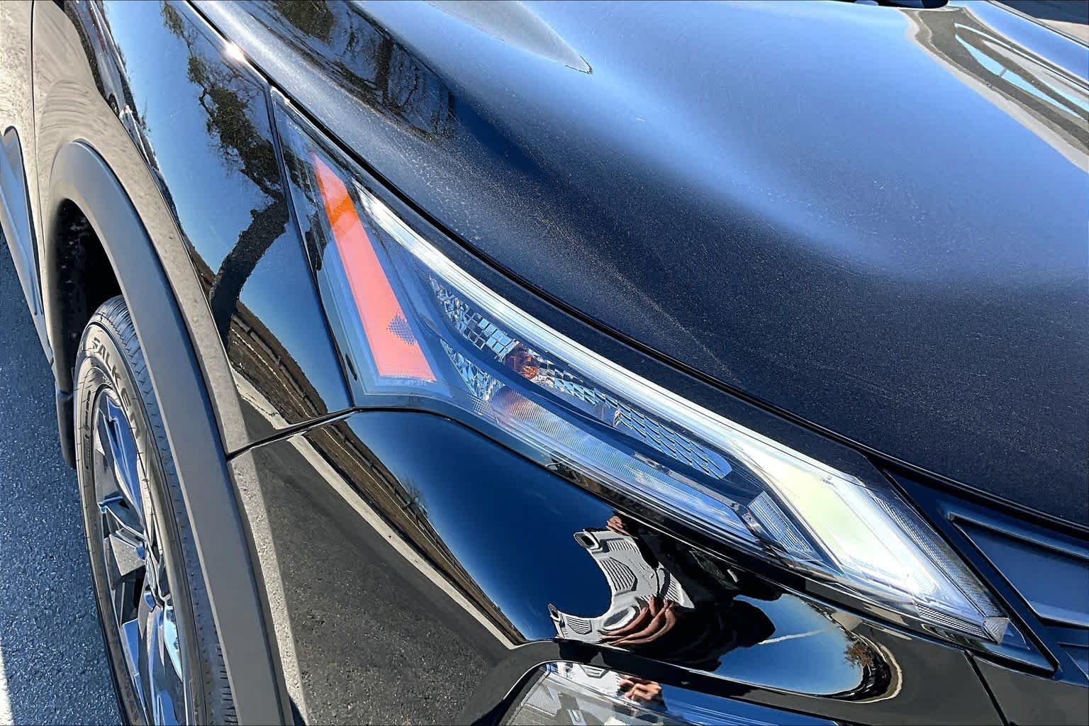 New 2026 Super Black Nissan SV image 13