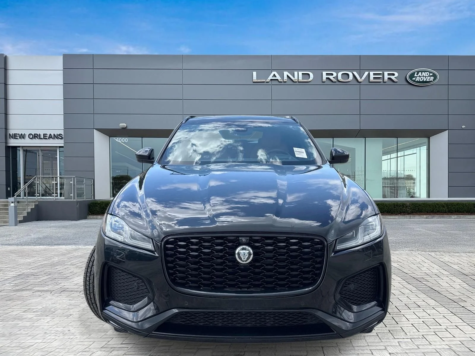 New 2026 Santorini Black Jaguar P400 R-Dynamic S image 4