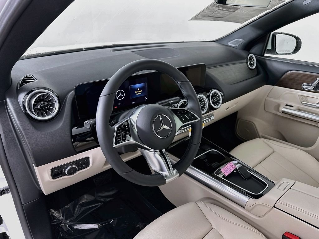 New 2026 Polar White Mercedes-Benz GLA 250 image 9