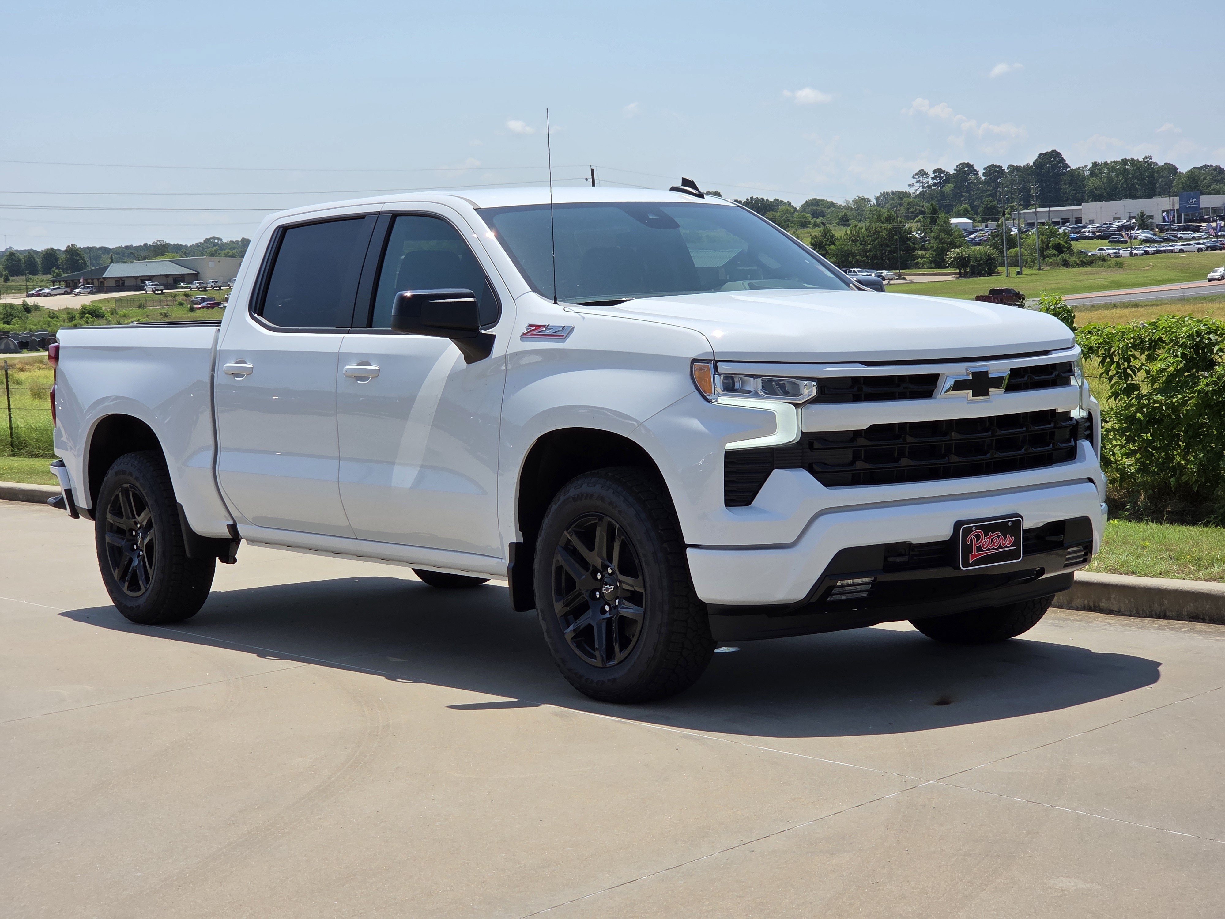 New 2026 Summit White Chevrolet RST image 1