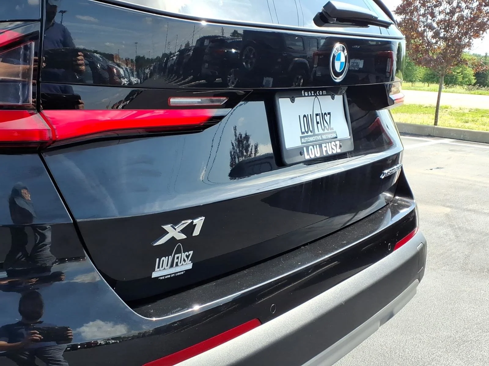 Used 2023 Black Sapphire Metallic BMW xDrive28i image 33