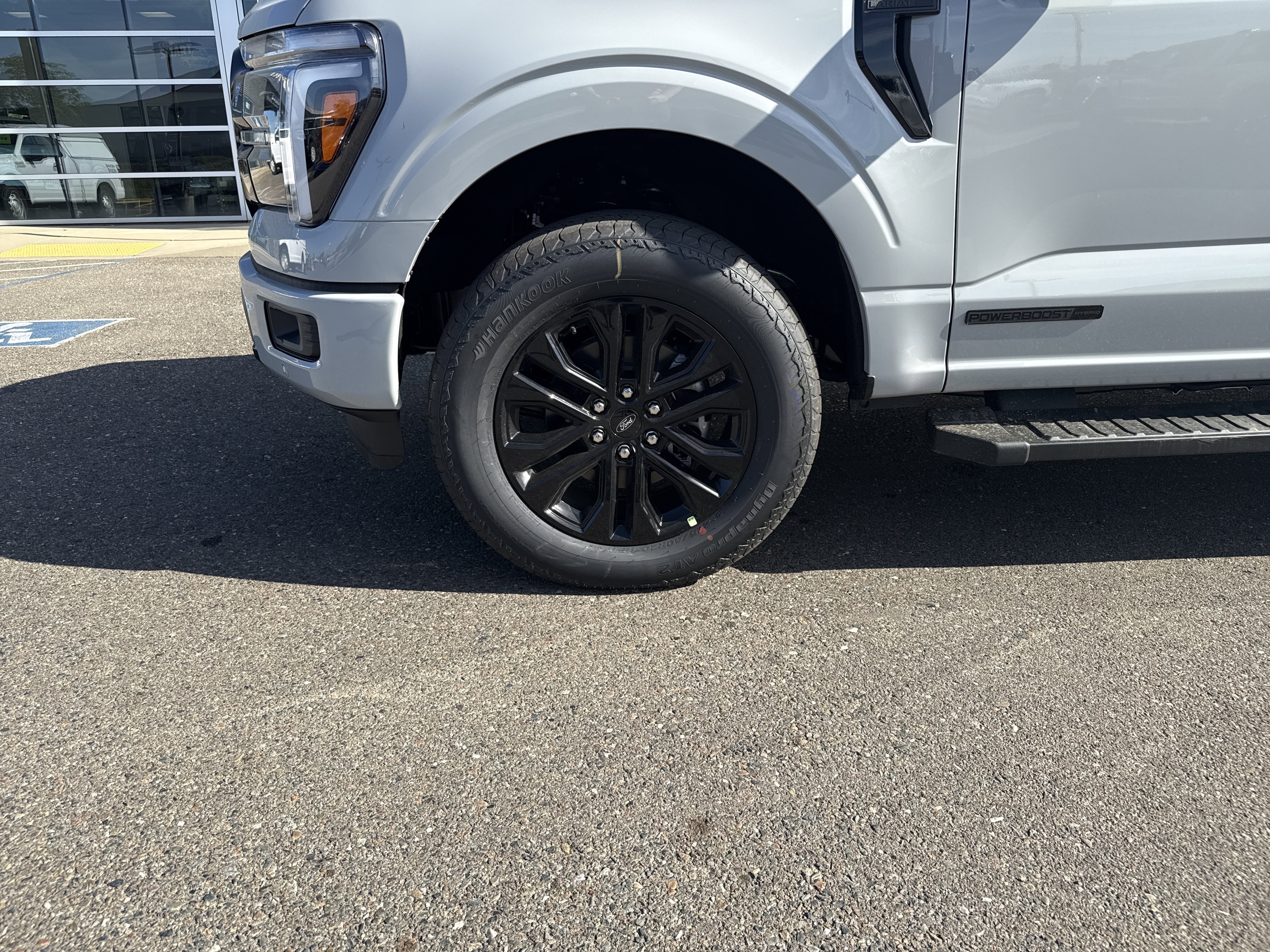 New 2026 Avalanche Ford Lariat® image 9