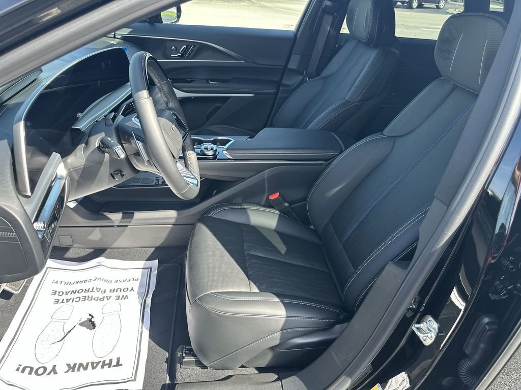2026 Cadillac LYRIQ V - Photo 17