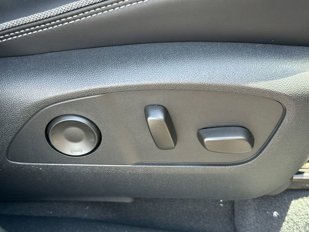 2025 GMC Sierra EV Denali - Photo 43