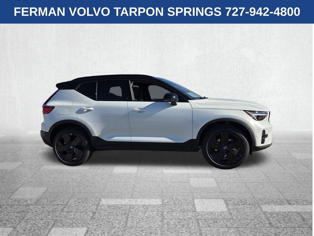 2026 Volvo XC40 Ultra Black Edition - Photo 11