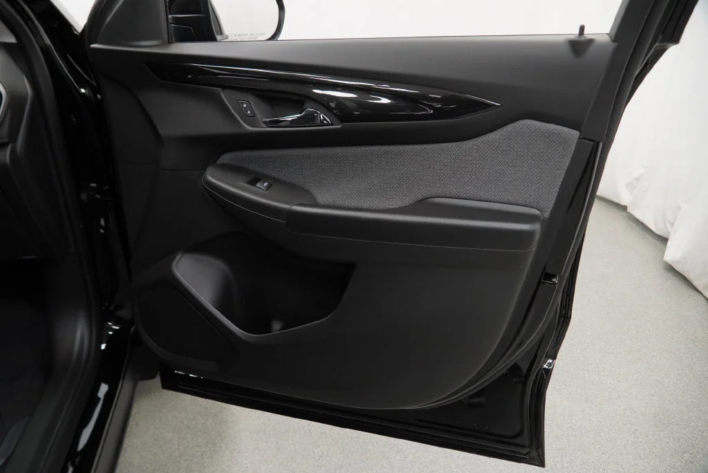 New 2026 Mosaic Black Metallic Chevrolet LT image 32