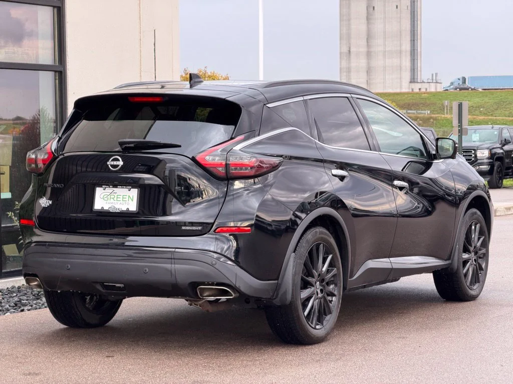 Used 2023 Black Nissan SL image 5