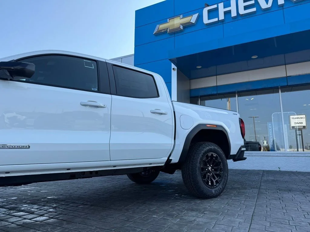 New 2026 Summit White GMC Elevation image 4