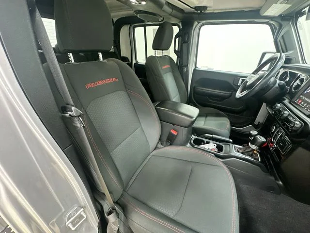 Used 2022 Silver Jeep Rubicon image 27