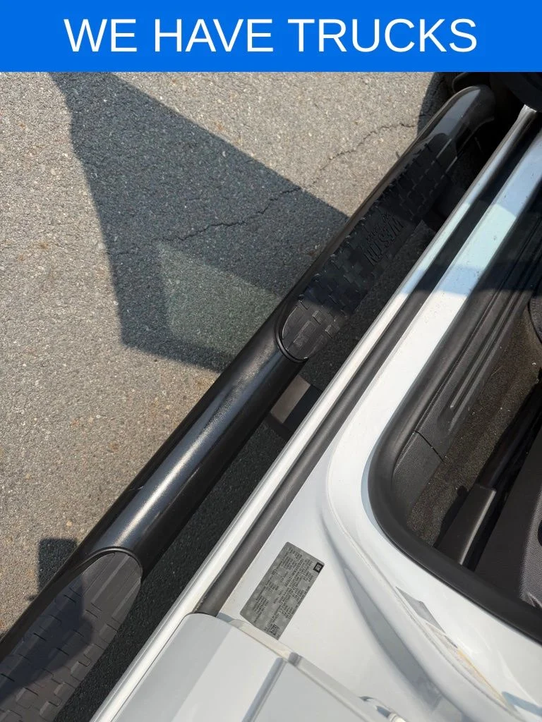 Used 2017 White Chevrolet Z71 image 12
