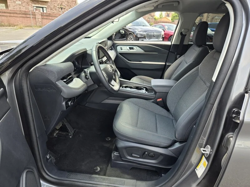 Used 2025 Gray Metallic FORD ACTIVE 4WD image 10