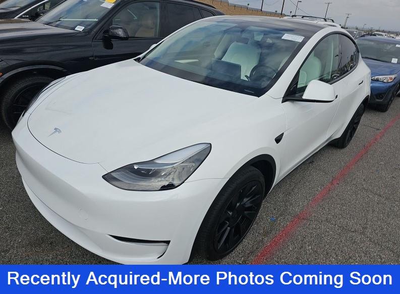 2024 Tesla Model Y Long Range Dual Motor All-Wheel Drive's photo