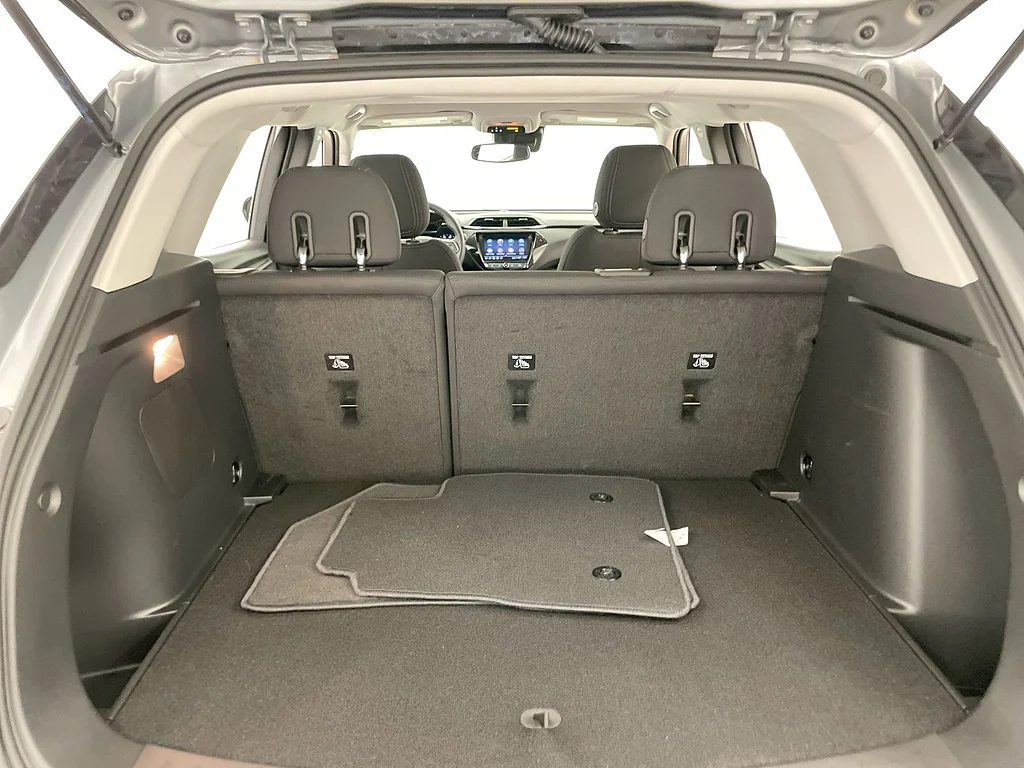 Used 2023 Sterling Gray Metallic Chevrolet LT image 24