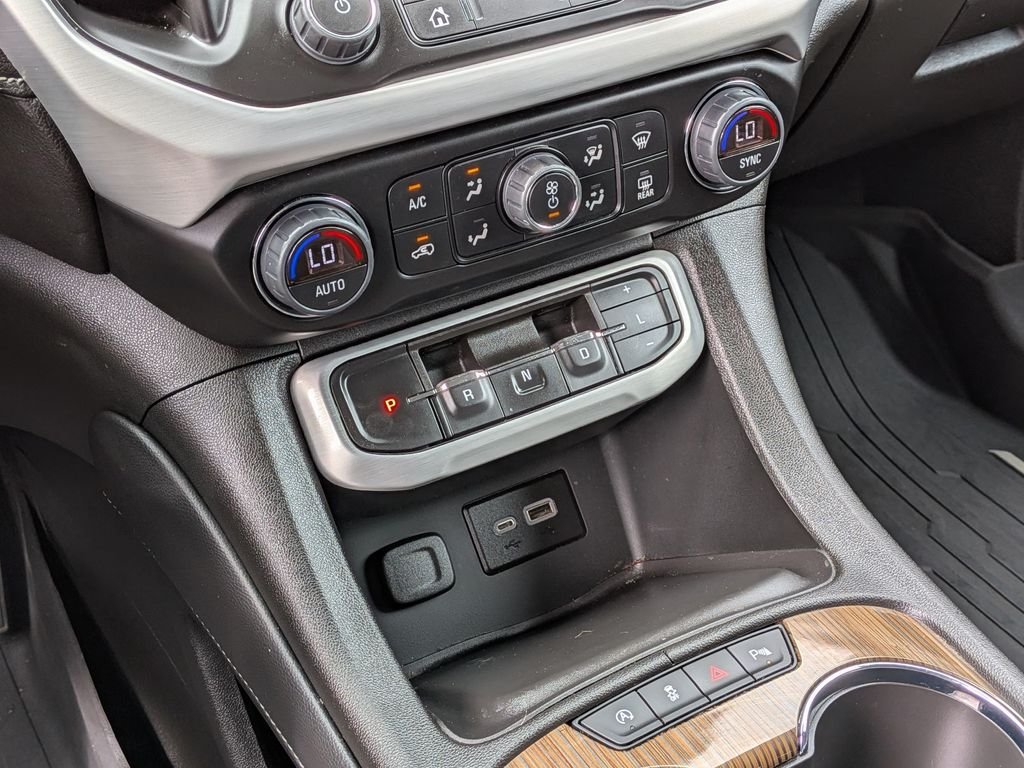 Used 2023 Silver GMC SLE image 18