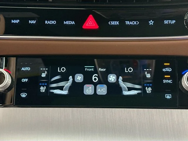 New 2026 White Genesis 2.5T Advanced image 19