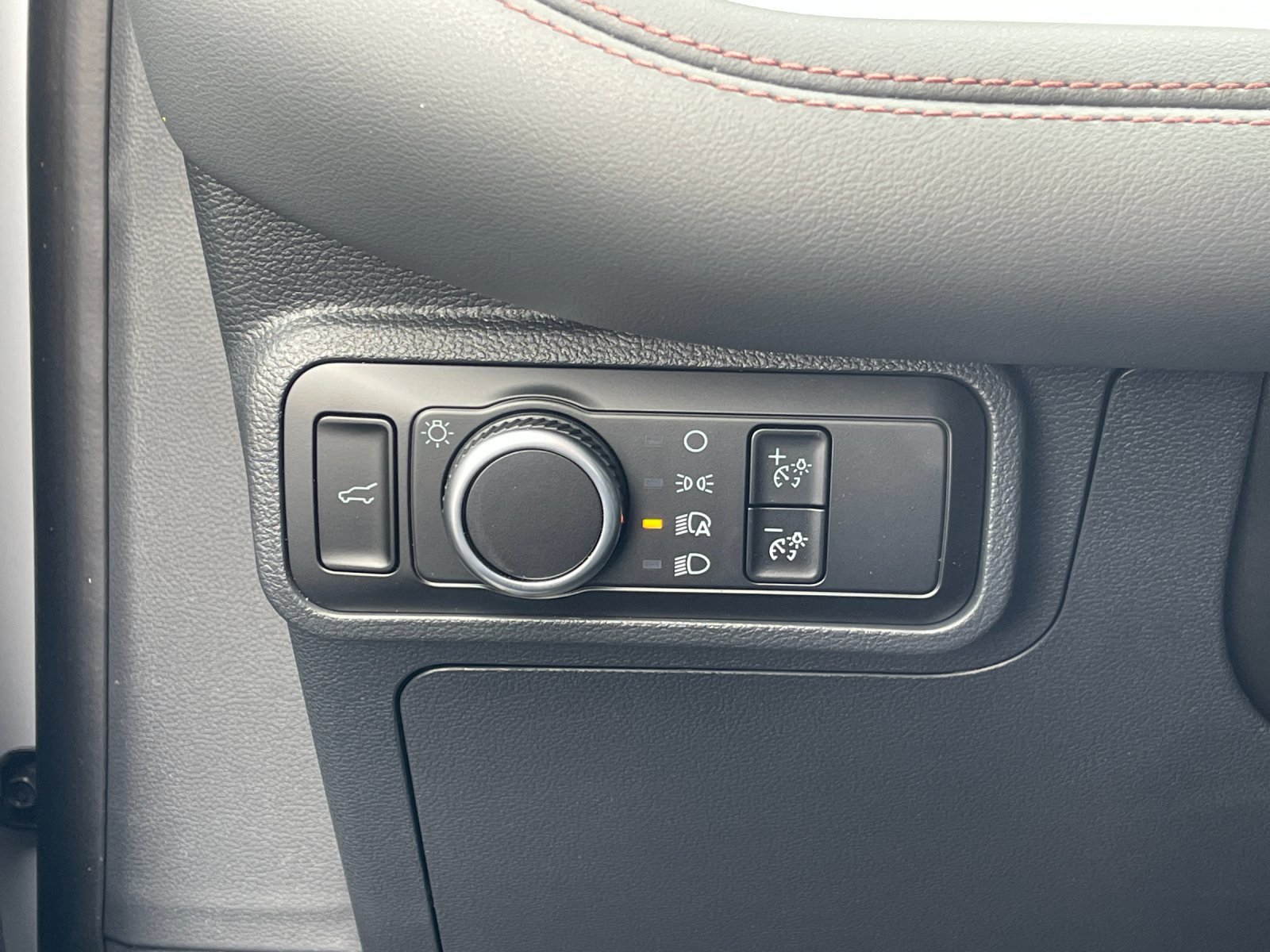 New 2026 Space White Metallic Ford Active image 30