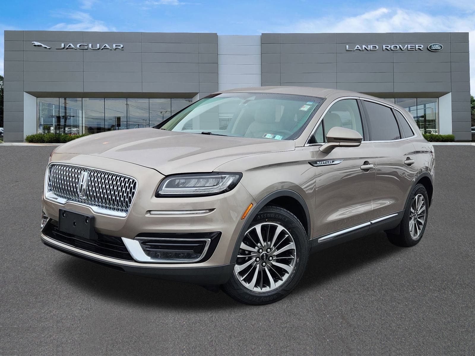 2019 Lincoln Nautilus Select