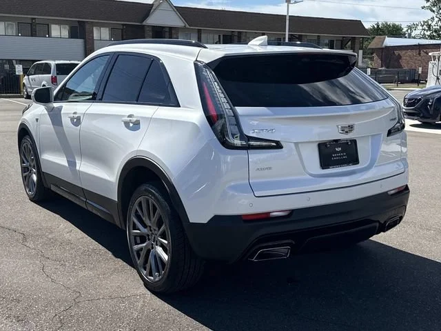 Used 2019 CRYSTAL WHITE TRICOAT Cadillac AWD Sport image 38