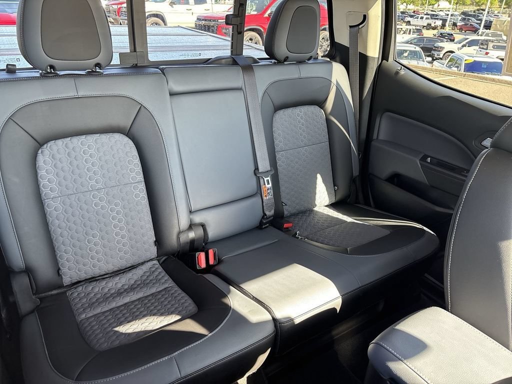 Used 2022 SATIN STEEL METALLIC Chevrolet 4WD Z71 image 30
