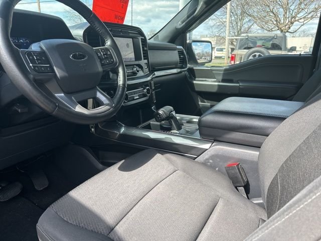 Used 2022 Blue Ford XLT image 19