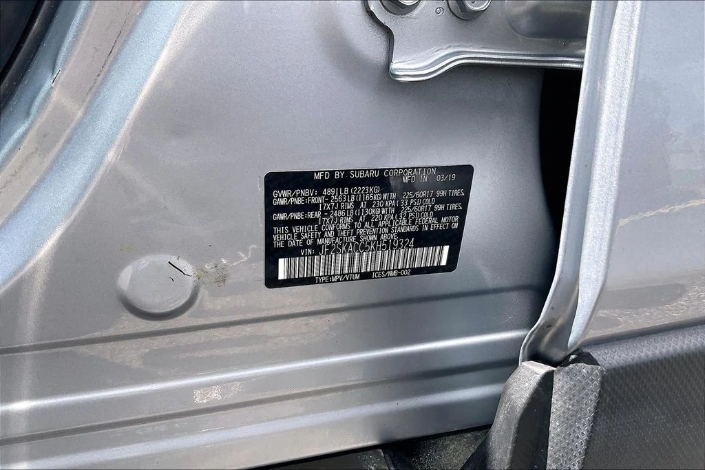 Used 2019 Silver Subaru Base image 37