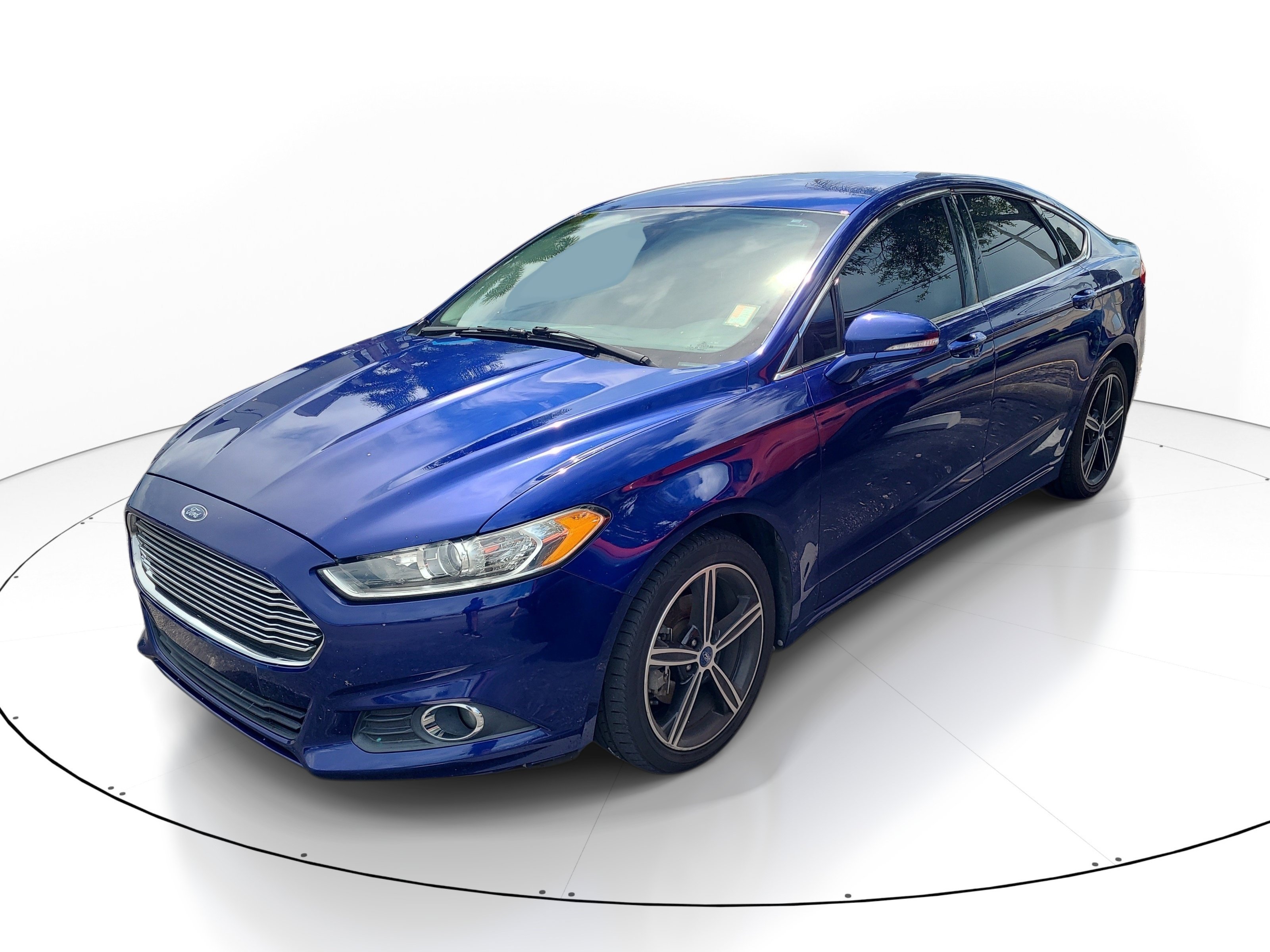 Used 2013  Ford SE image 3