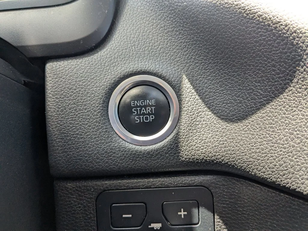 Used 2022  Toyota Limited image 20