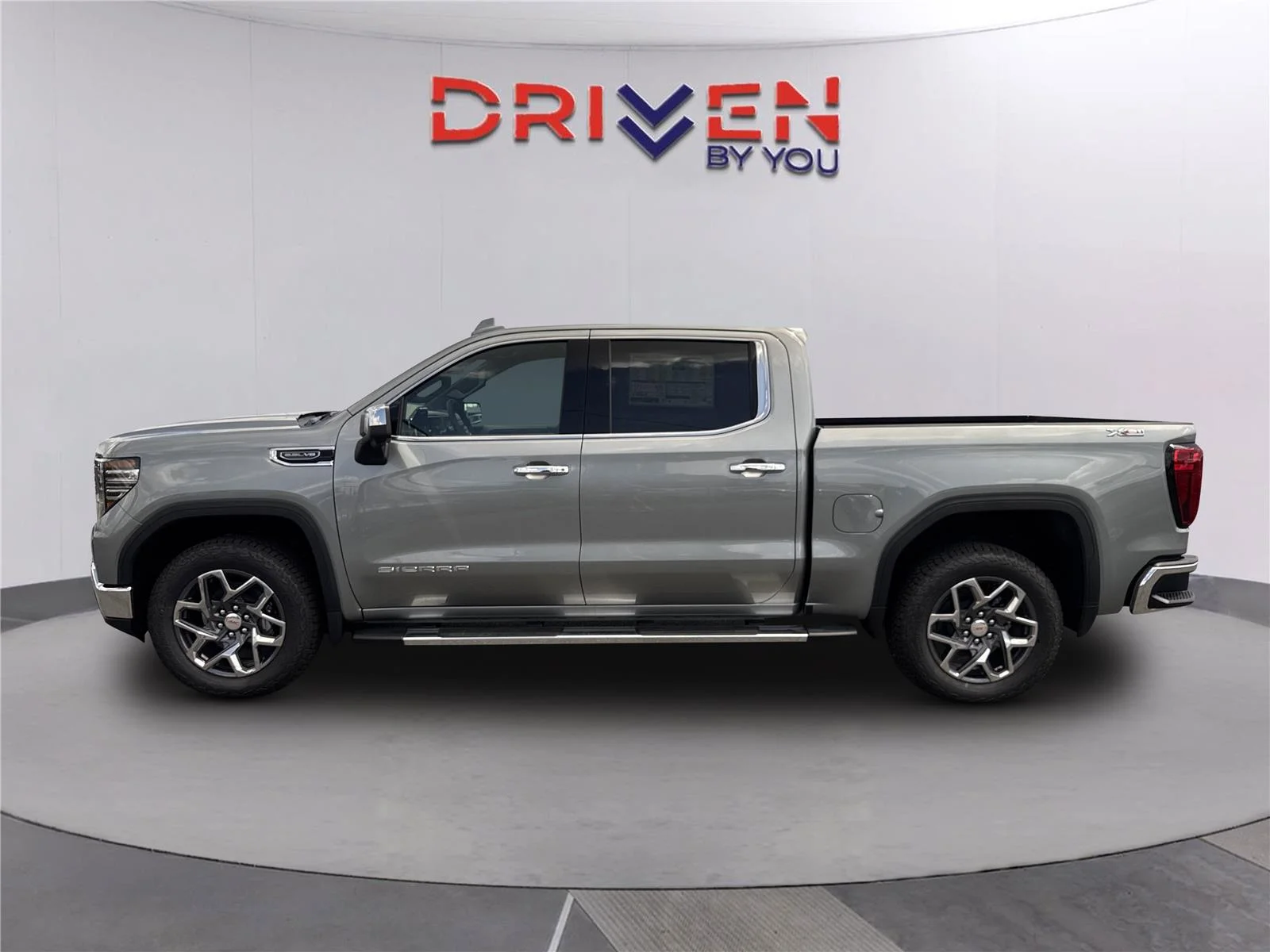 New 2026 Sterling Metallic GMC SLT image 6