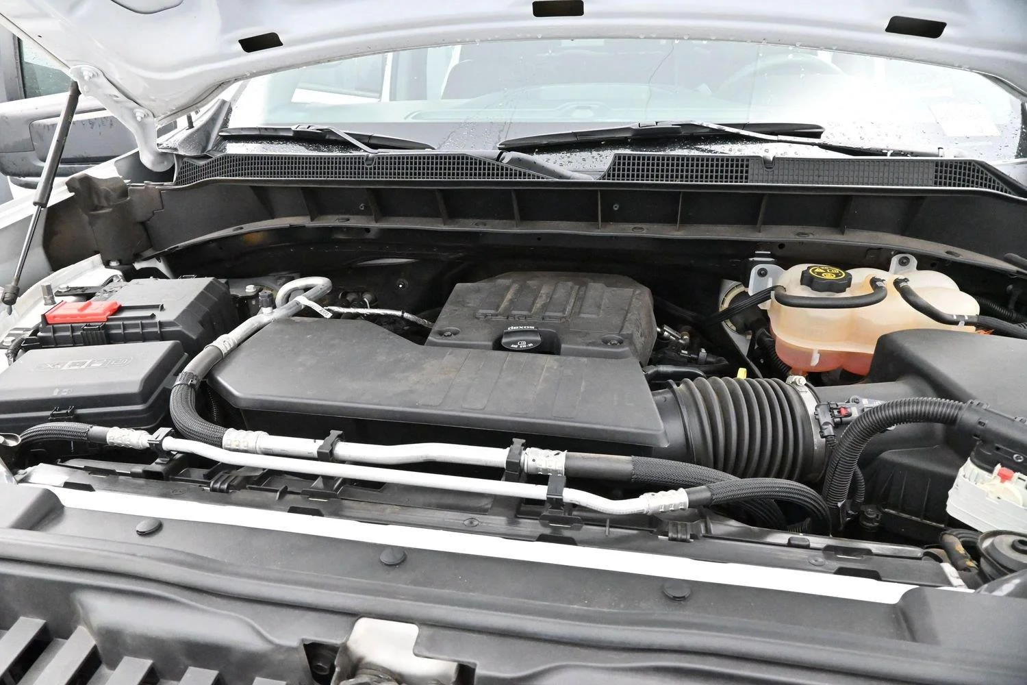 Used 2022 Summit White Chevrolet Custom image 31