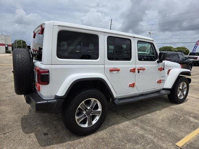 Used 2021 Bright White Clearcoat Jeep Unlimited Sahara image 5