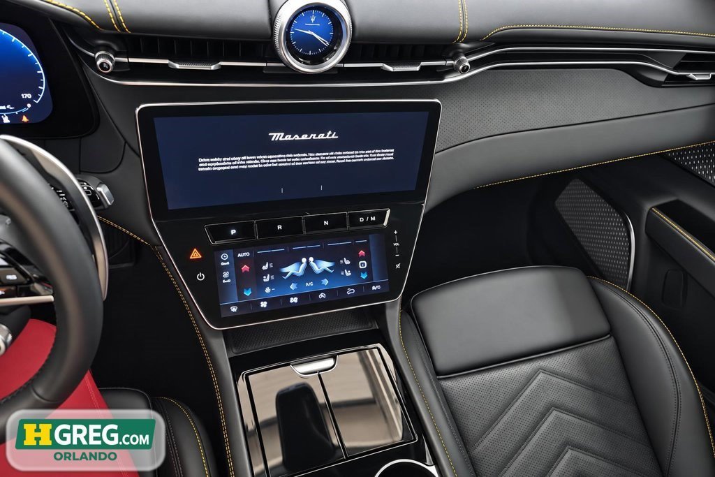 Used 2023 Bianco Astro Metallic Maserati Modena image 11