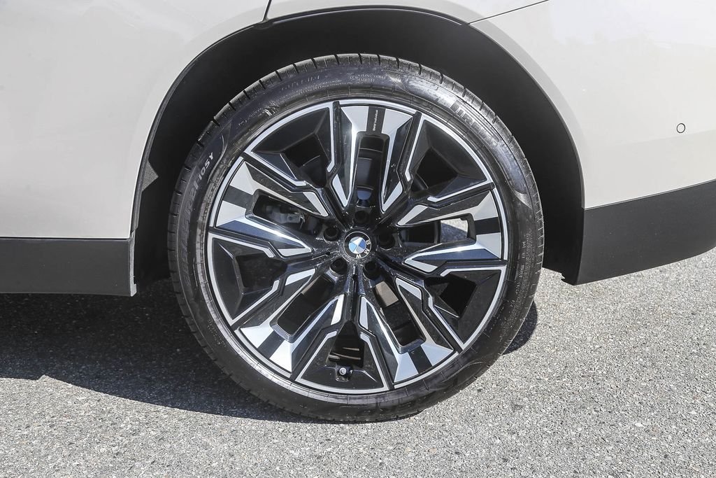 Used 2026 Dune Grey Metallic BMW 30 xDrive image 8