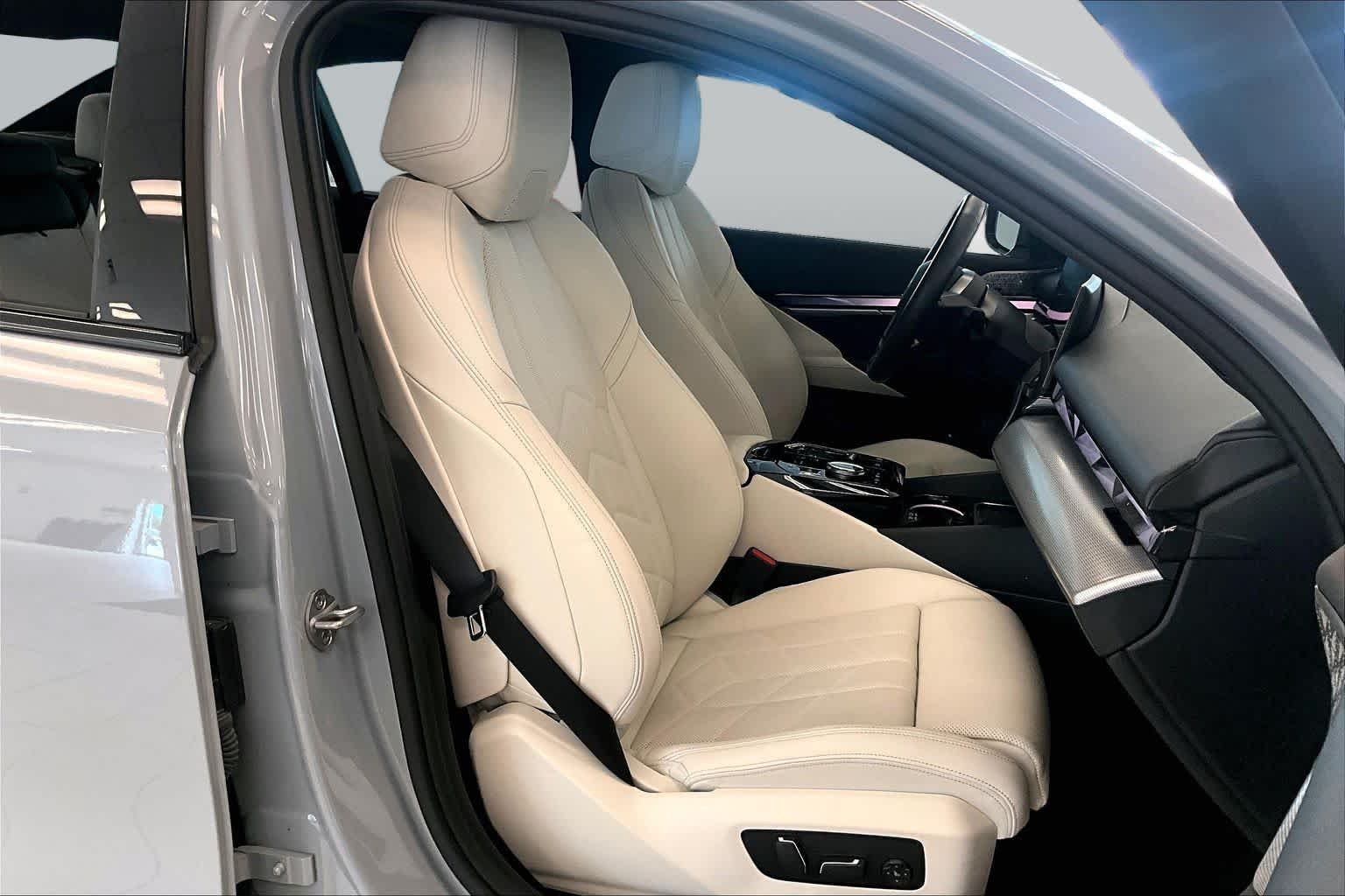 Used 2024 Brooklyn Grey Metallic BMW eDrive40 image 8