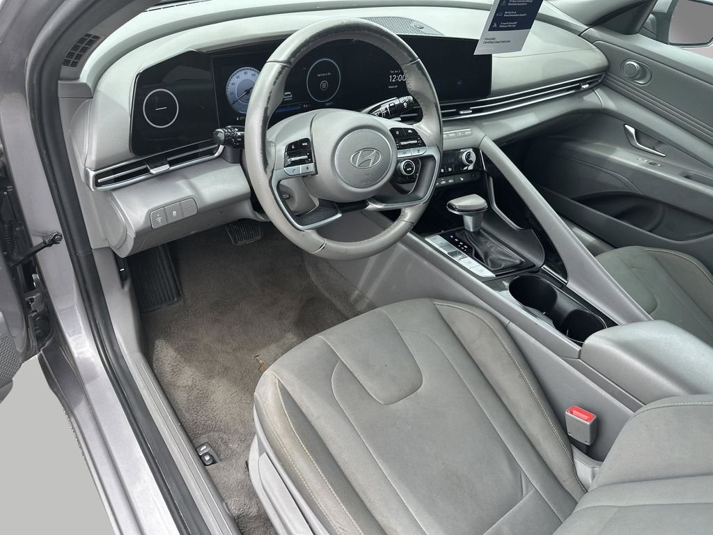 Used 2025 Fluid Metal Hyundai SEL Convenience image 10