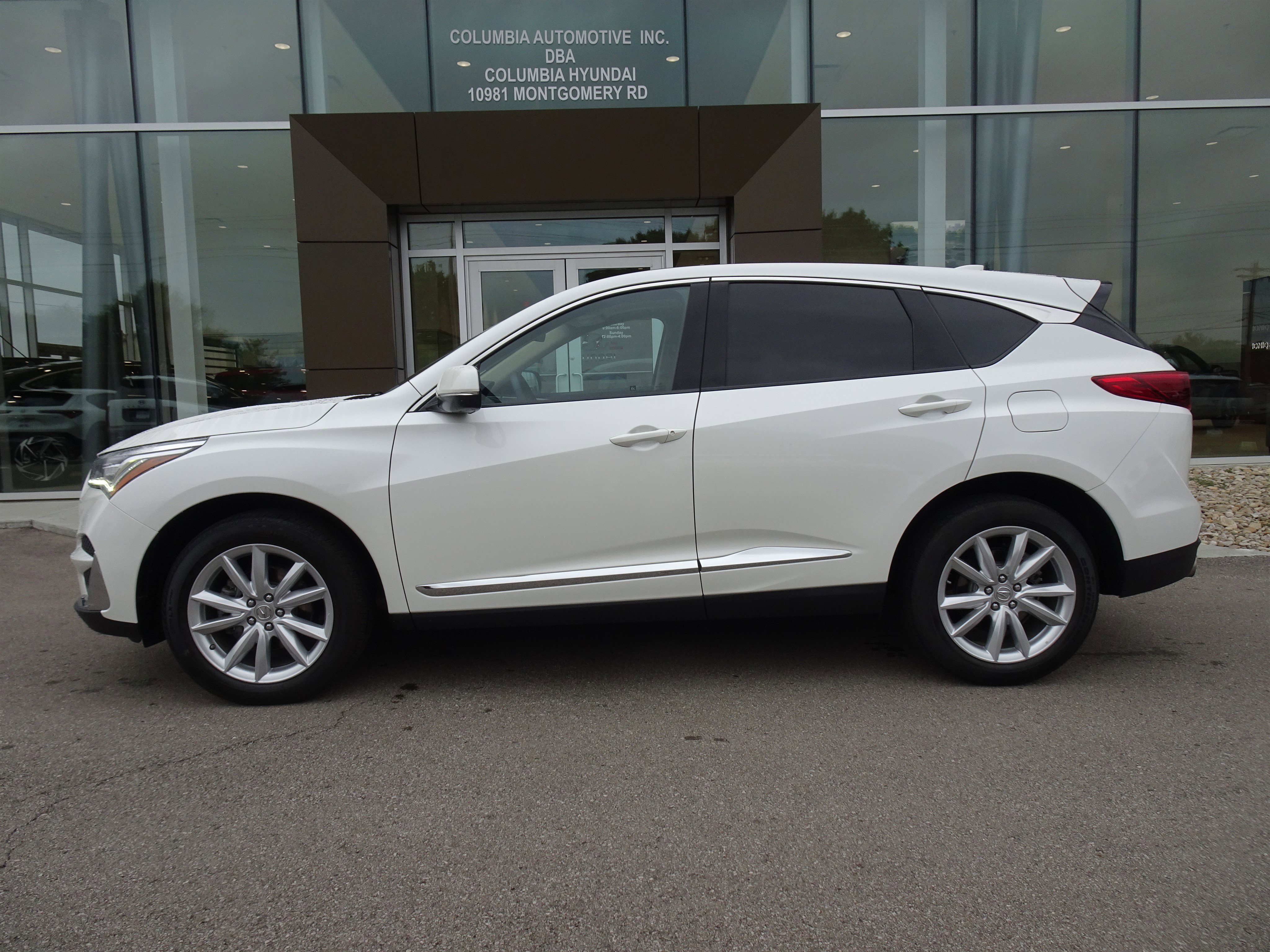 Used 2019 White Diamond Pearl Acura Base image 2