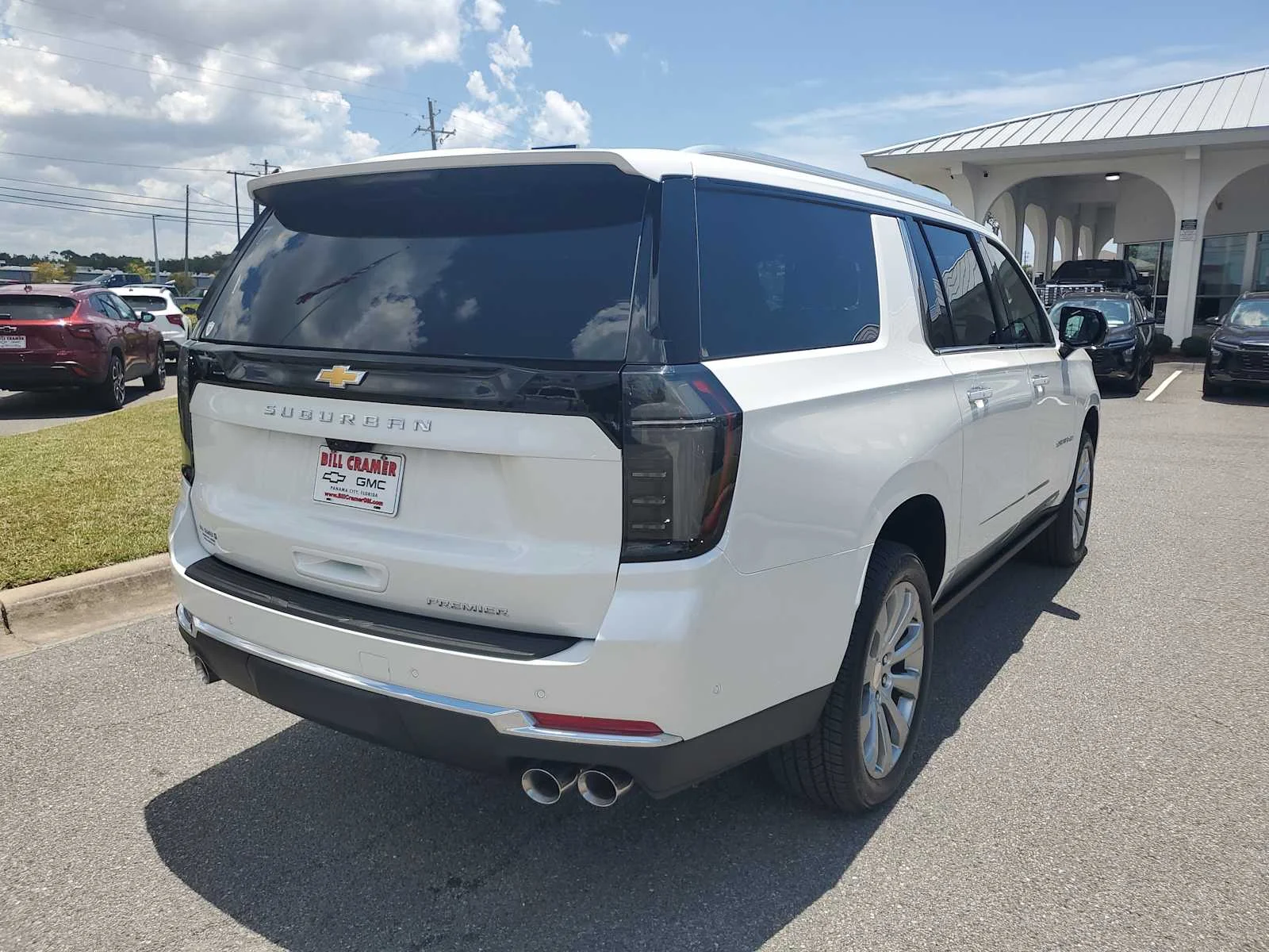 2025 Chevrolet Suburban Premier - Photo 6