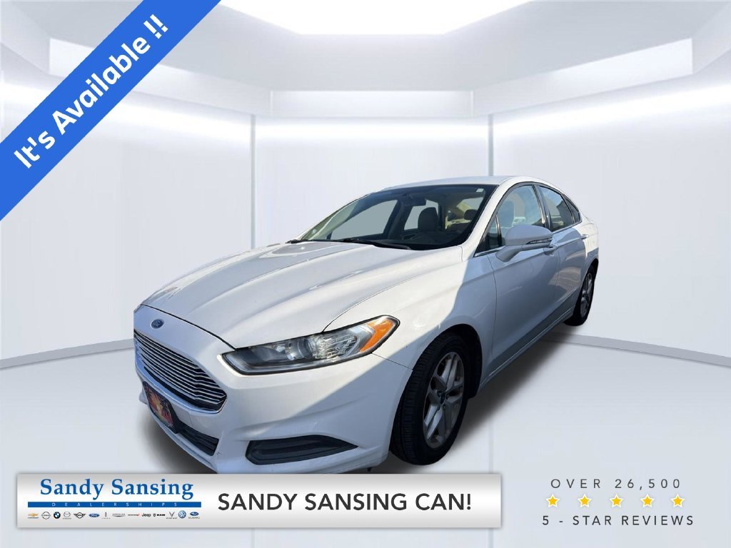 Used 2014 White Ford SE image 1