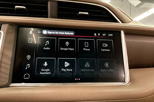 2023 GMC Yukon Denali - Photo 38