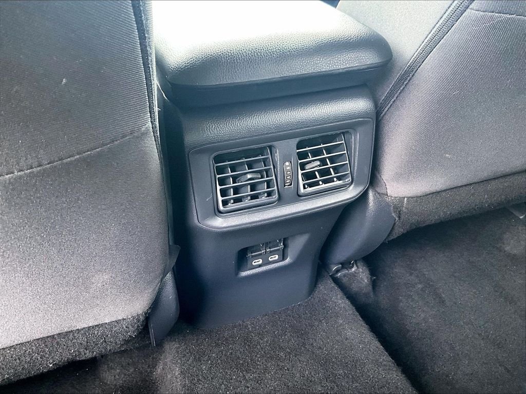 Used 2025 White Toyota XLE image 28